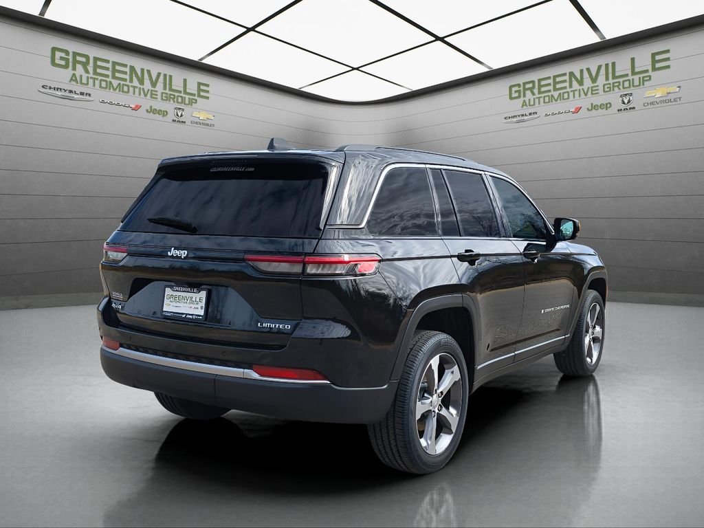New 2026 Diamond Black Crystal Pearlcoat Jeep Limited image 8