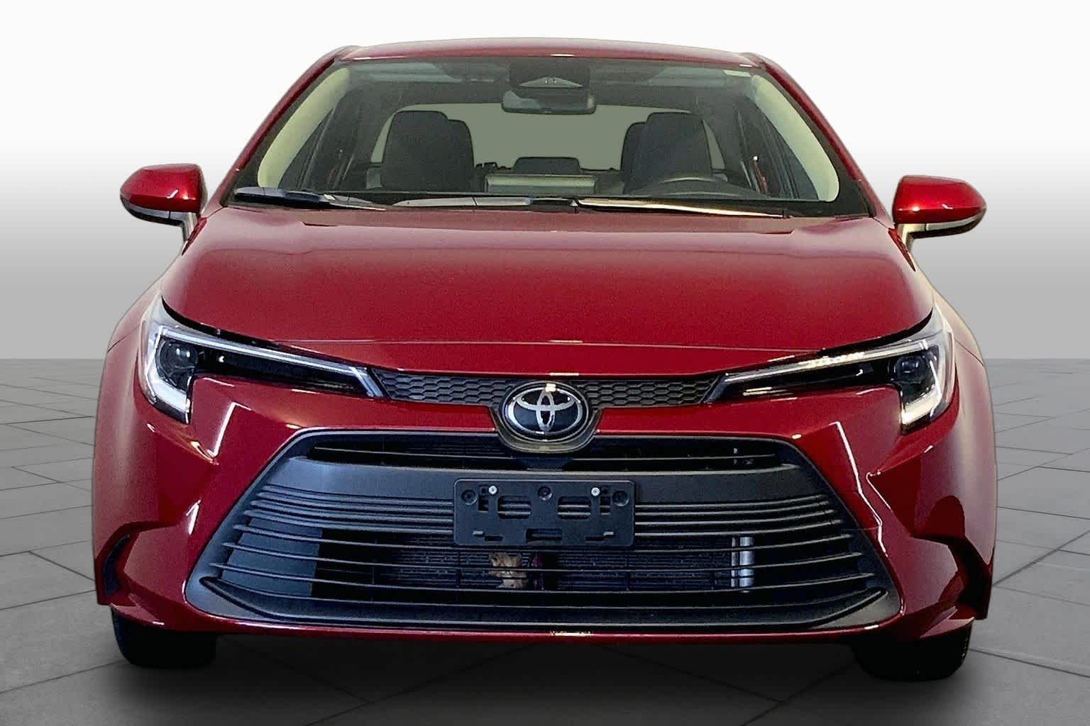 Used 2026 Ruby Flare Pearl Toyota Hybrid LE image 4