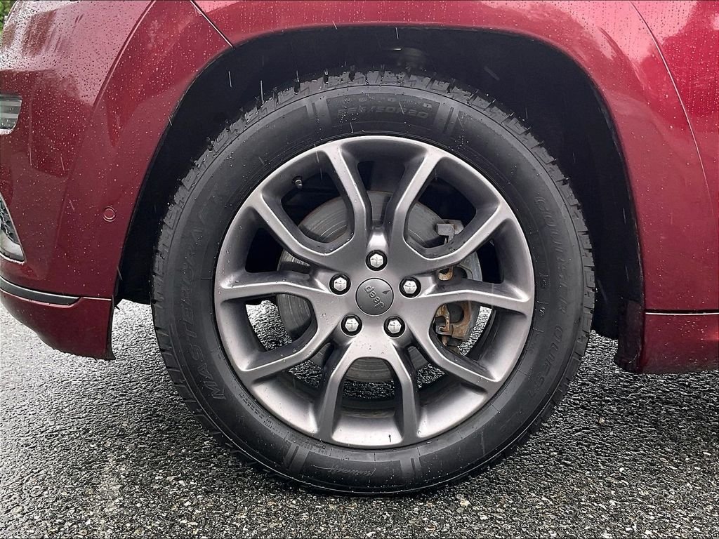 Used 2021 Red Jeep Overland image 7