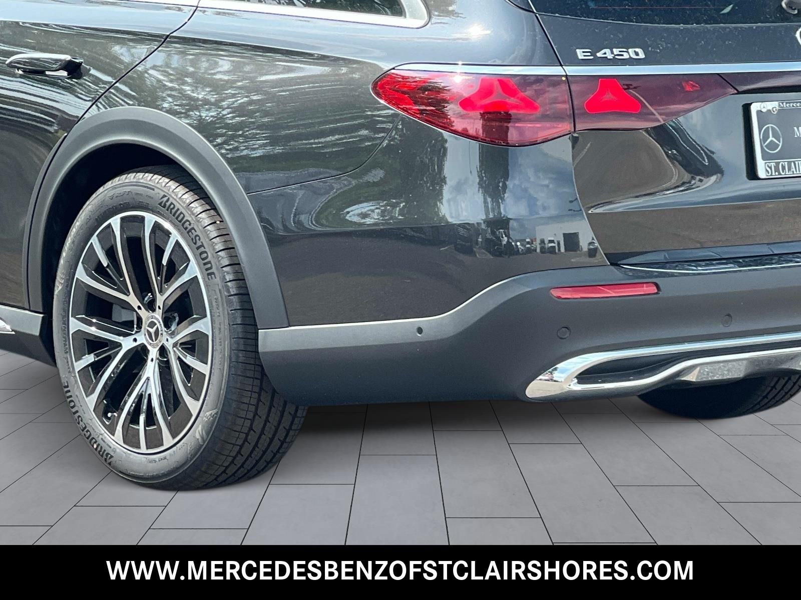 New 2026 Gray Mercedes-Benz E 450 image 4