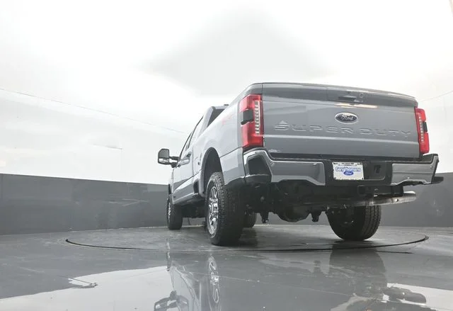 Used 2026 Gray Metallic Ford Lariat image 27