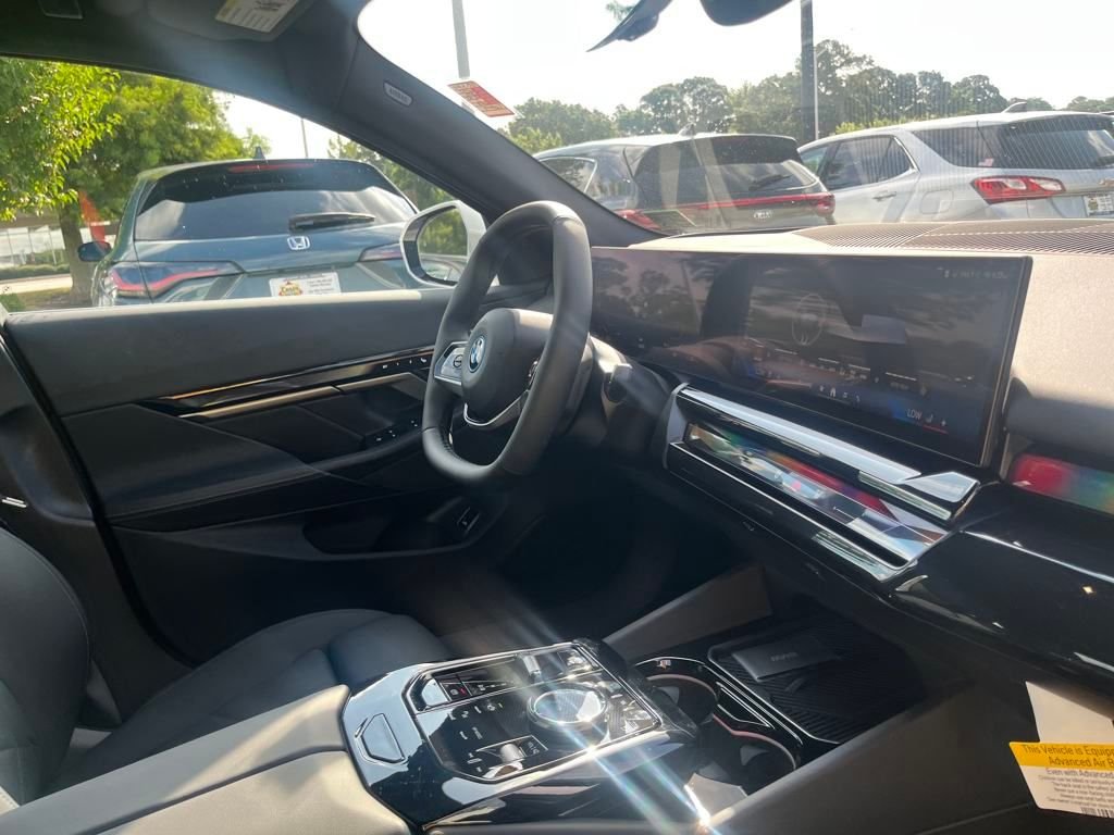2025 BMW i5 40 - Photo 33