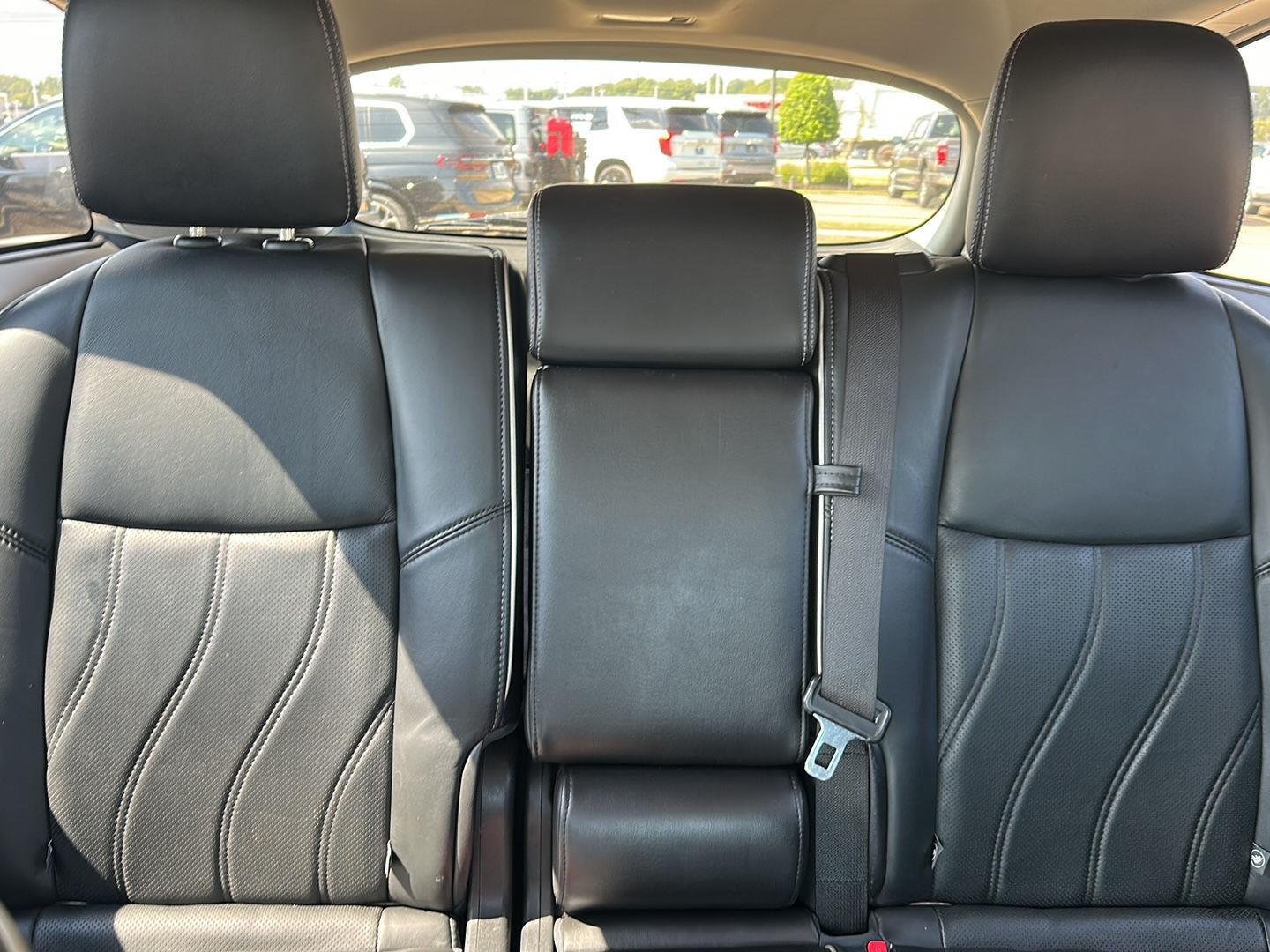 Used 2016 Liquid Platinum INFINITI  image 15
