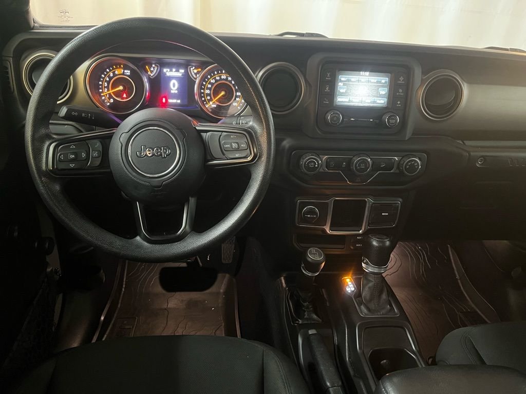 Used 2018 Gray Jeep Unlimited Sport image 20