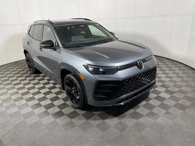 2026 Volkswagen Tiguan 2.0T SE R-Line Black