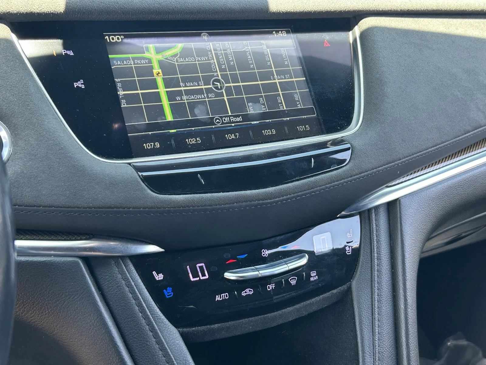 Used 2018 Dark Granite Metallic Cadillac Platinum AWD image 29