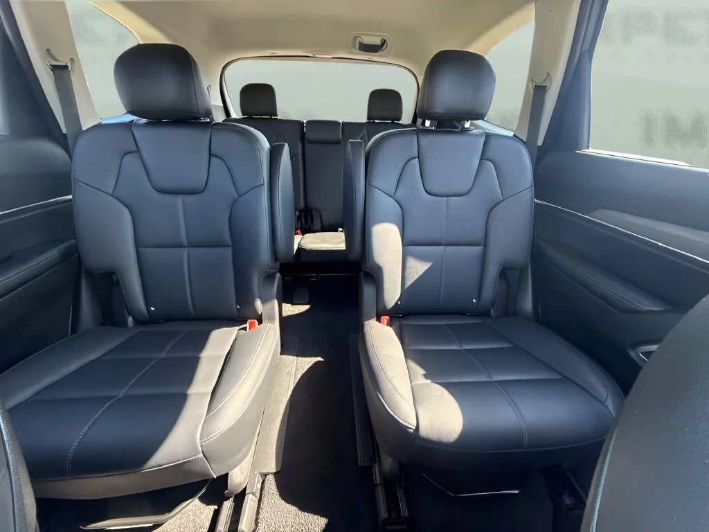 Used 2022 Silver Kia EX image 11