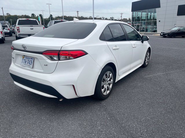 Used 2020 White Toyota LE image 6