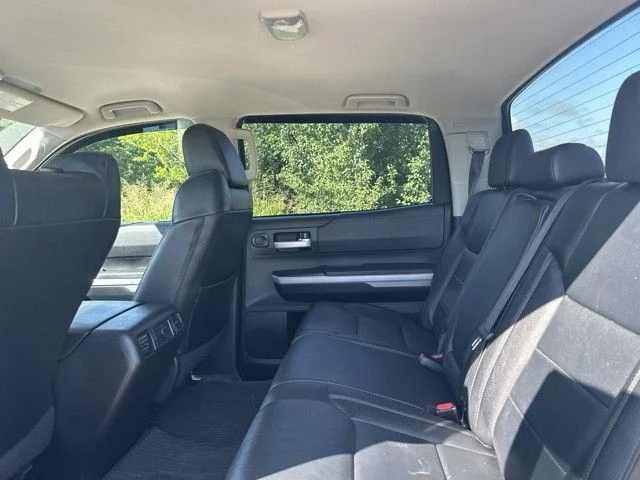 Used 2020 Black Toyota SR5 image 9