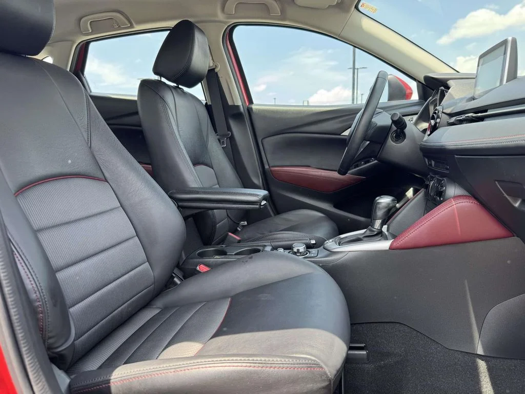 Used 2016 Red Mazda Touring image 14