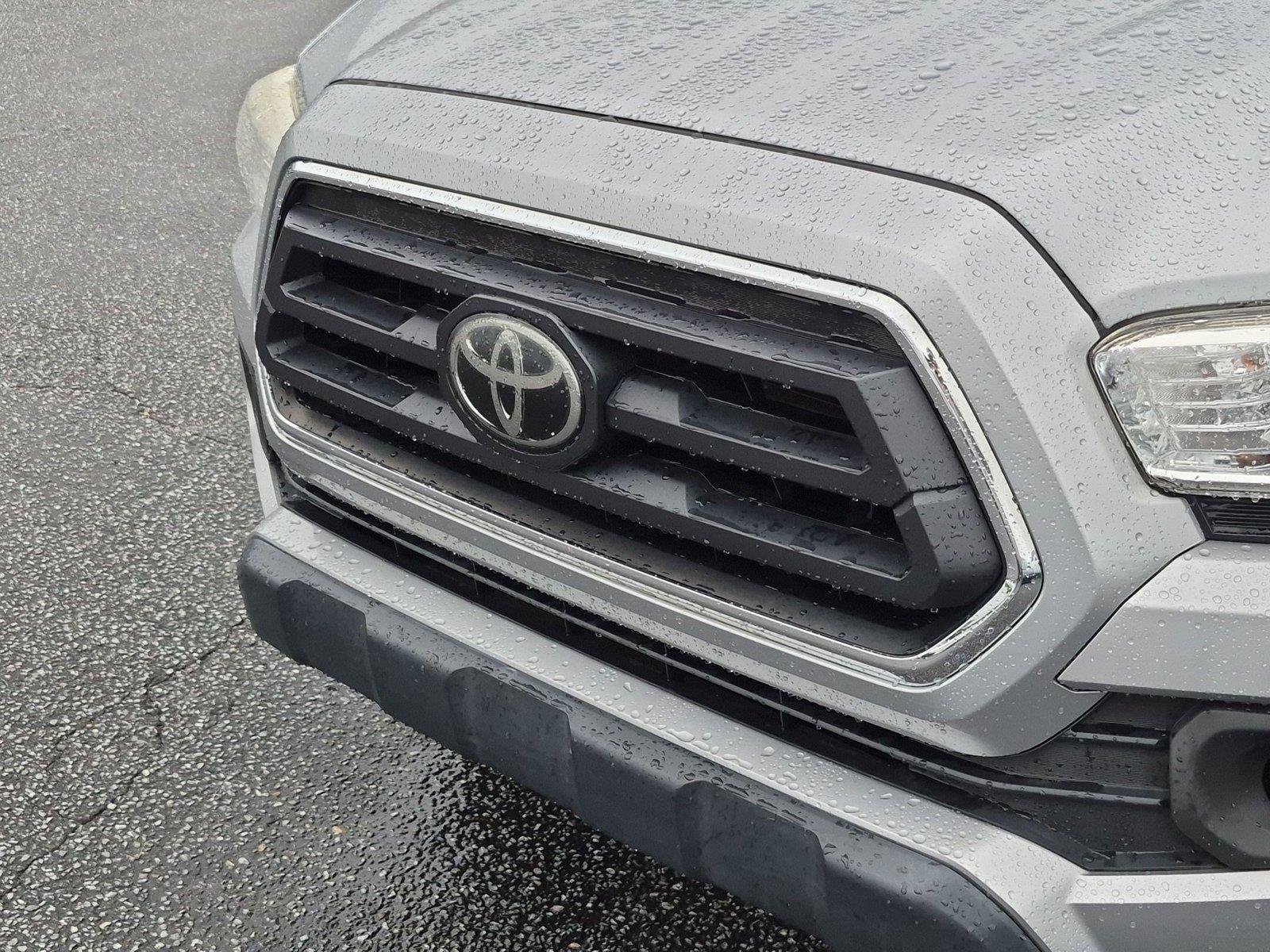 Used 2020 Silver Sky Metallic Toyota SR5 image 13