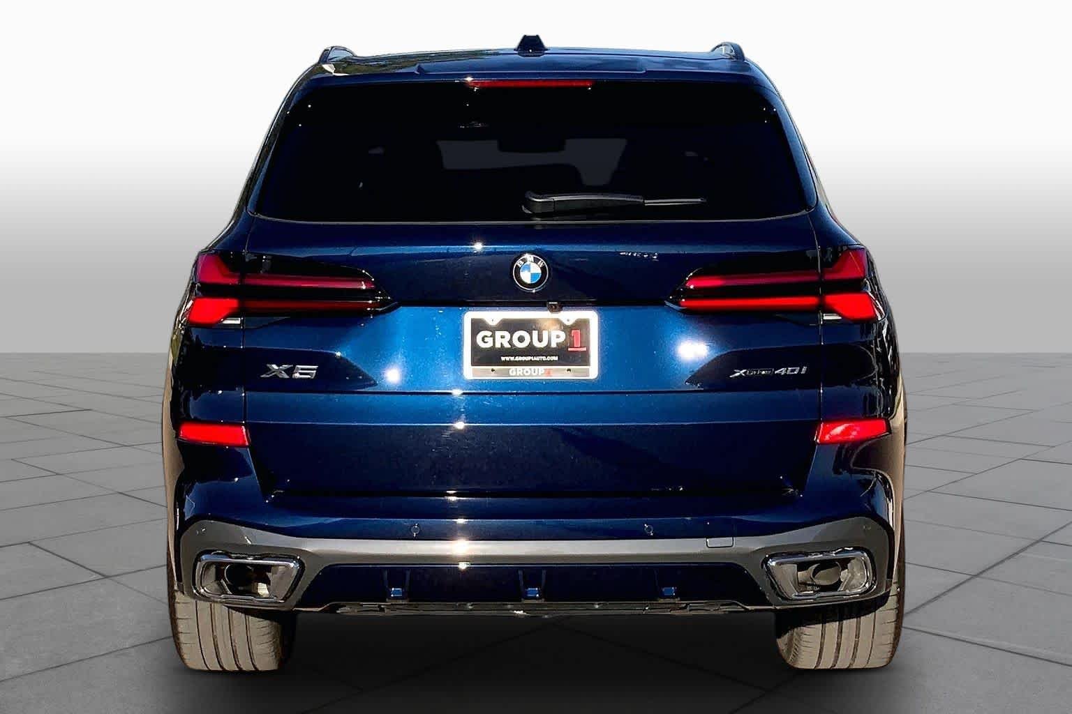 Certified Used 2025 Tanzanite Blue II Metallic BMW xDrive40i image 5