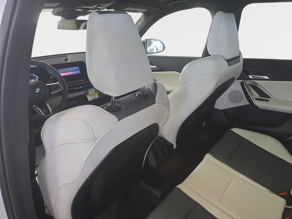 New 2026 Alpine White BMW xDrive28i image 8