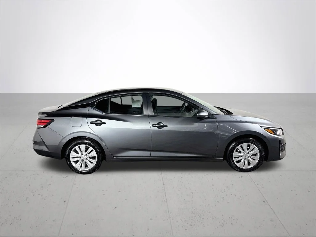 Used 2025 Gray Nissan S image 5