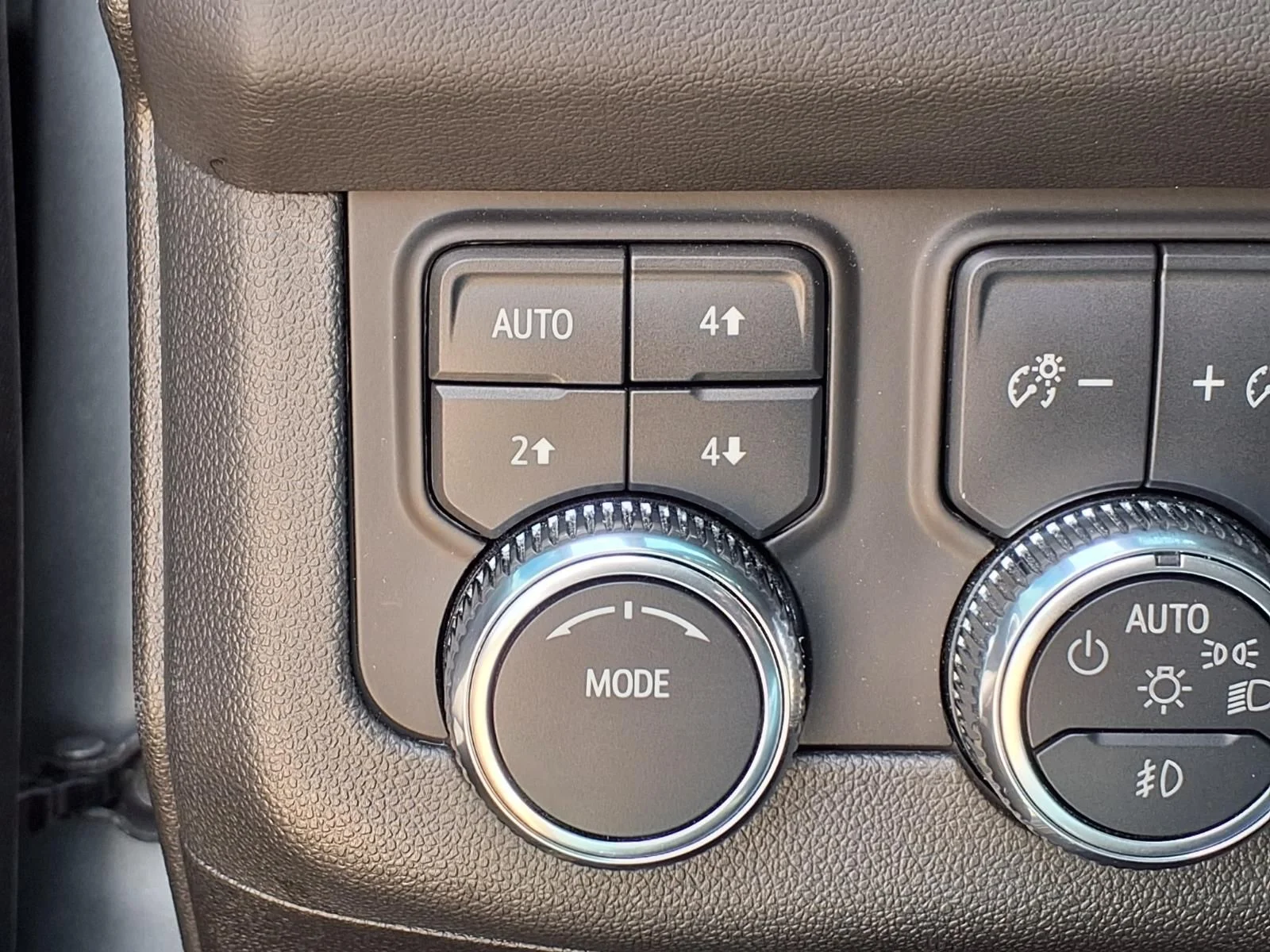 Used 2024 Silver GMC AT4 image 13
