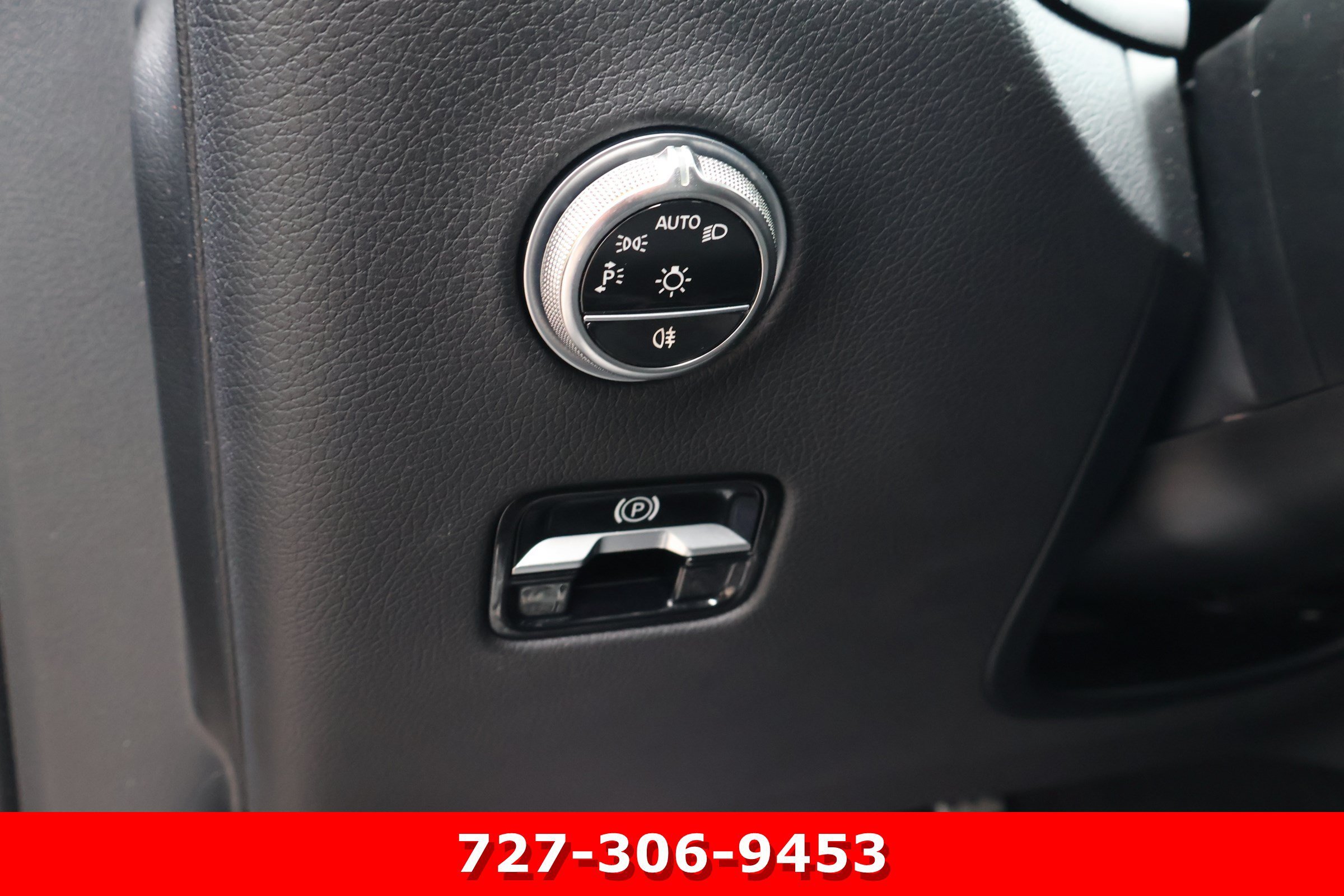 Certified Used 2025 Starling Blue Metallic Mercedes-Benz GLC 300 image 21