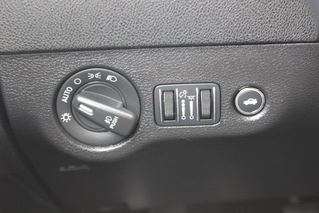 Used 2023 Silver Dodge SXT image 16