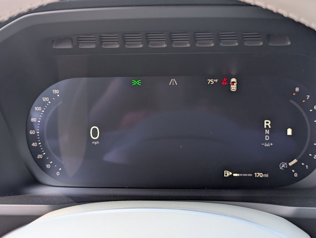 New 2026 Blue Volvo B6 Ultra image 28