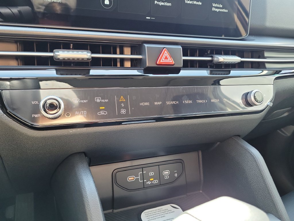New 2026 Glacial White Pearl Kia EX image 34