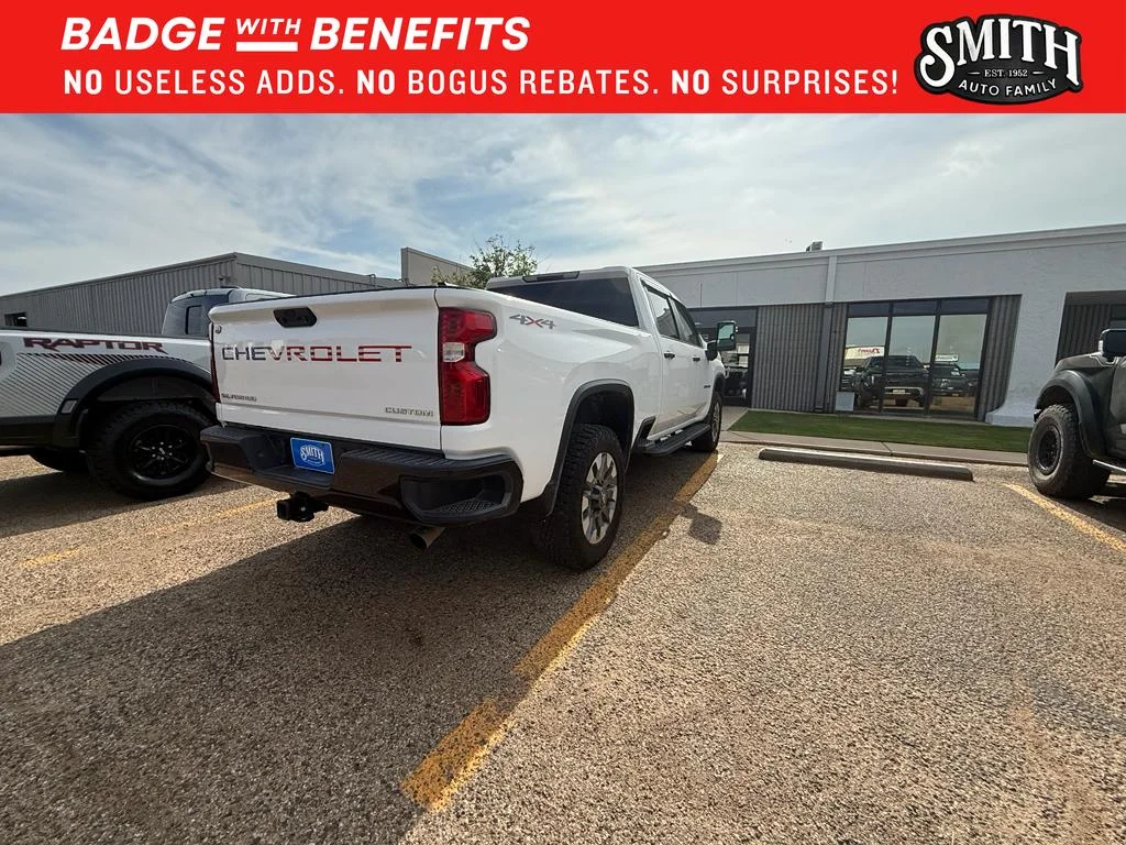 Certified Used 2022 Summit White Chevrolet Custom image 4