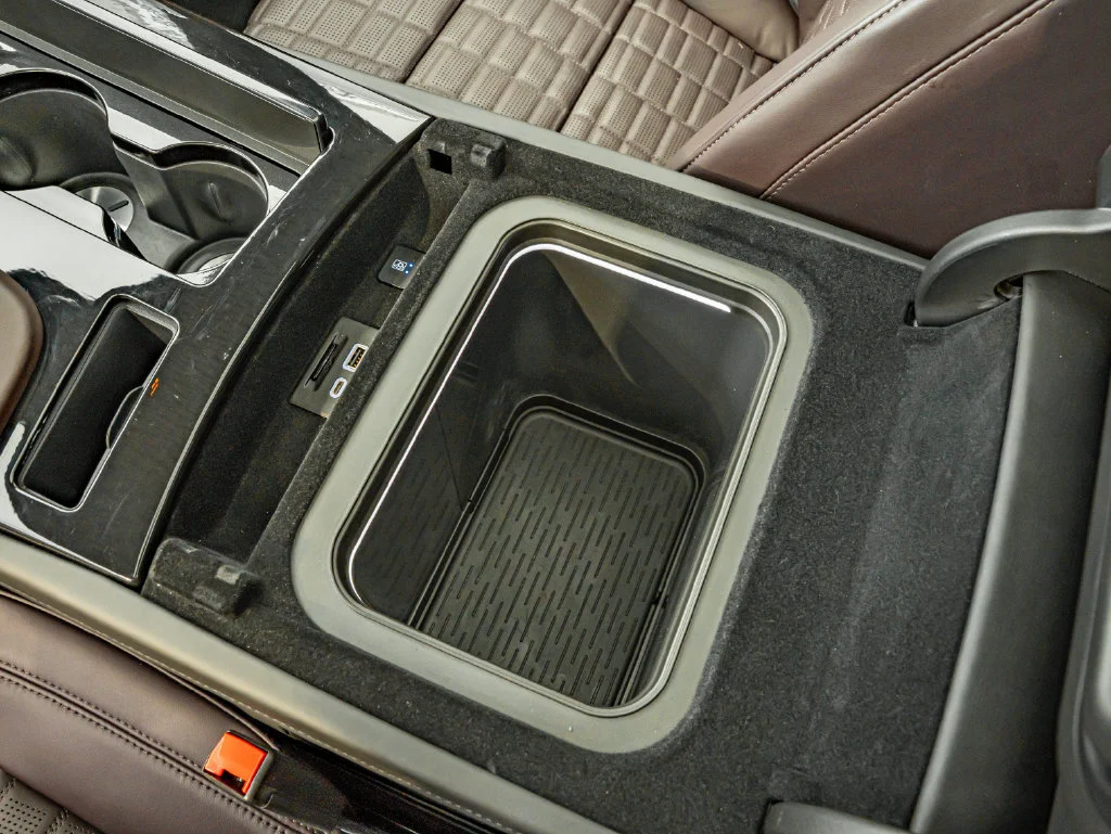 Used 2024 Black Raven Cadillac Sport Platinum image 30
