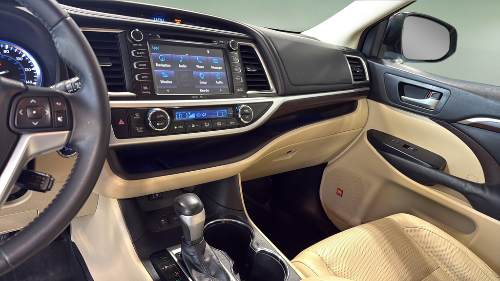 Used 2014 Red Toyota Limited image 27