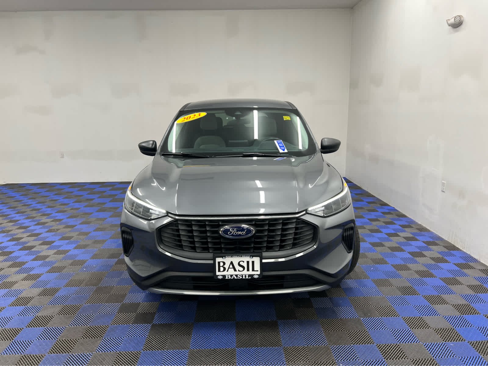 Used 2023 Carbonized Gray Ford Active image 8
