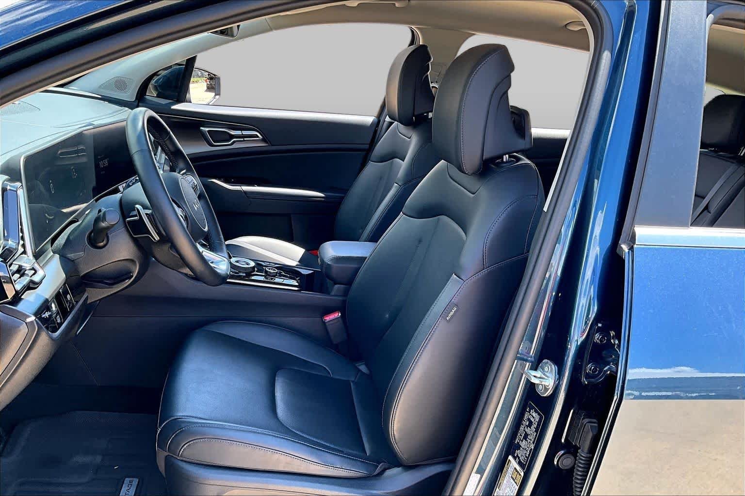 Used 2023 Vesta Blue Kia EX image 8