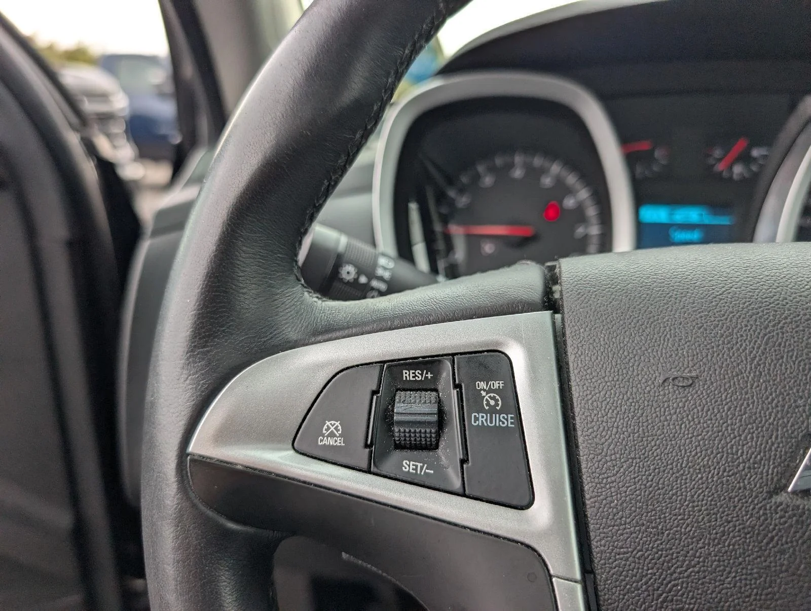 Used 2015  Chevrolet LT image 14