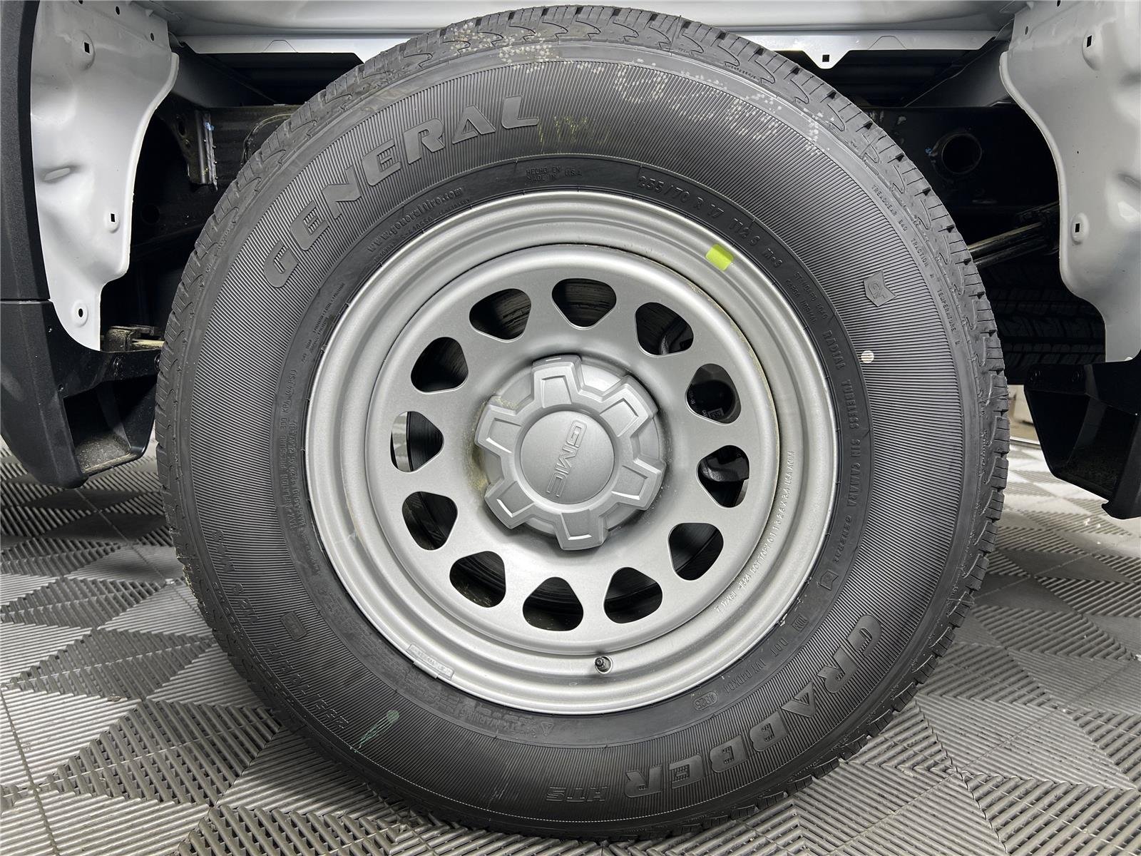 New 2026 Summit White GMC Pro image 14