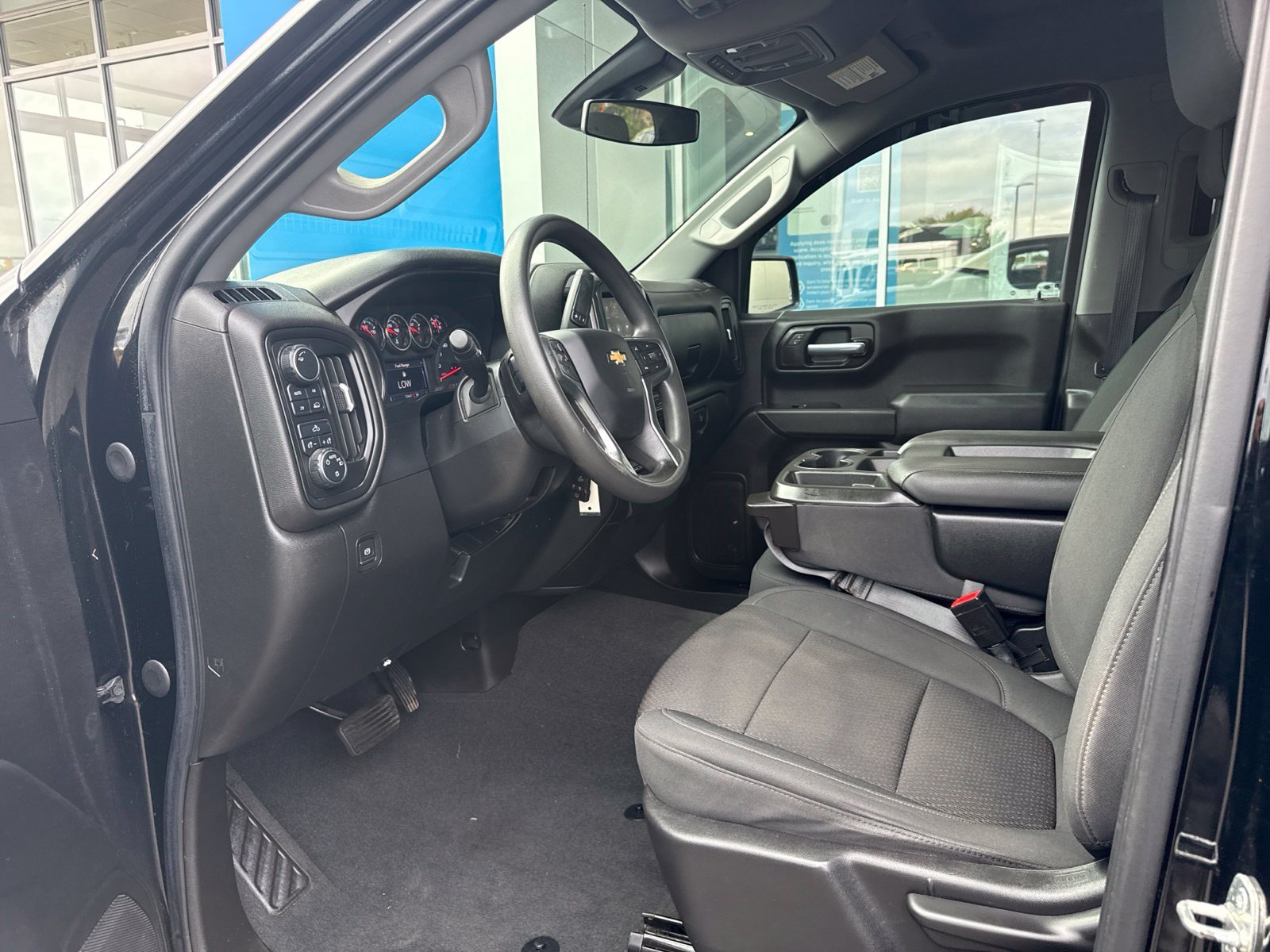 Used 2021 BLACK Chevrolet Custom image 14