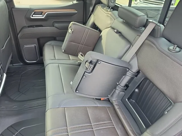 2026 Chevrolet Silverado 1500 High Country - Photo 17