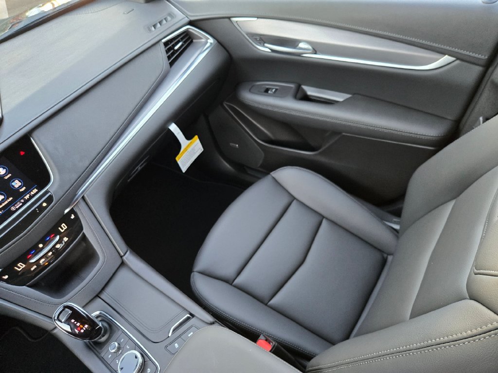 2026 Cadillac XT5 Luxury - Photo 14