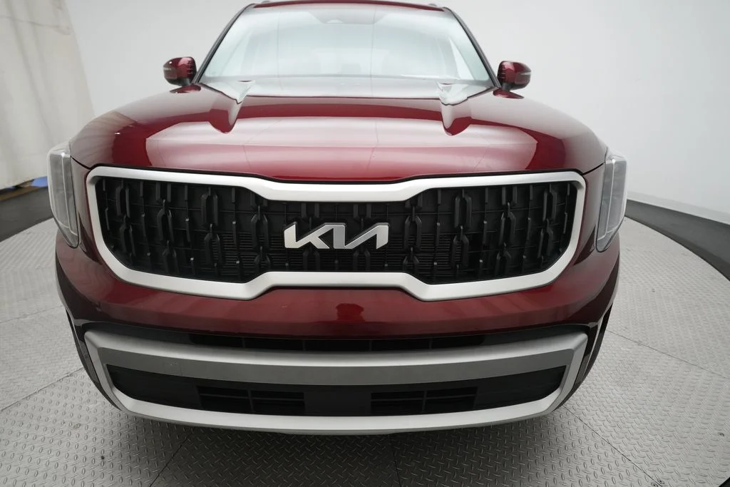 Used 2024 Red Kia EX image 21