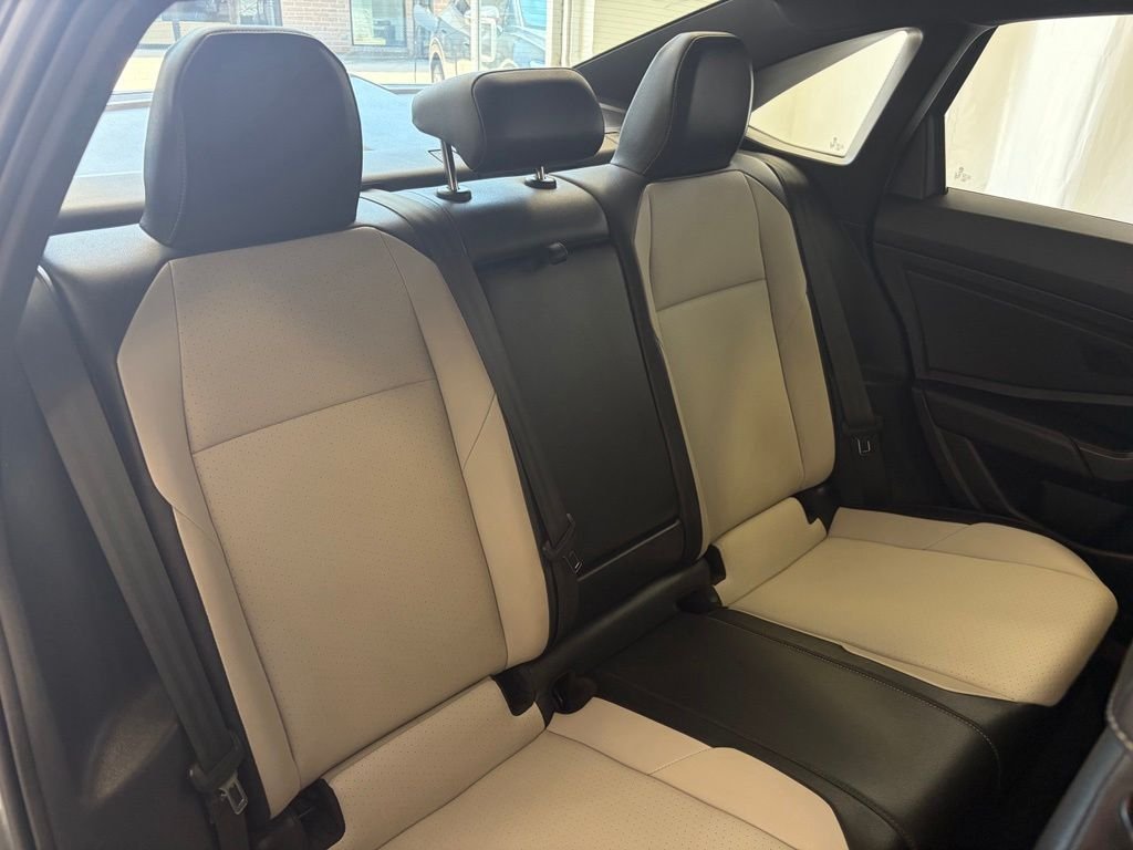 Used 2020 Platinum Gray Metallic Volkswagen R-Line image 21