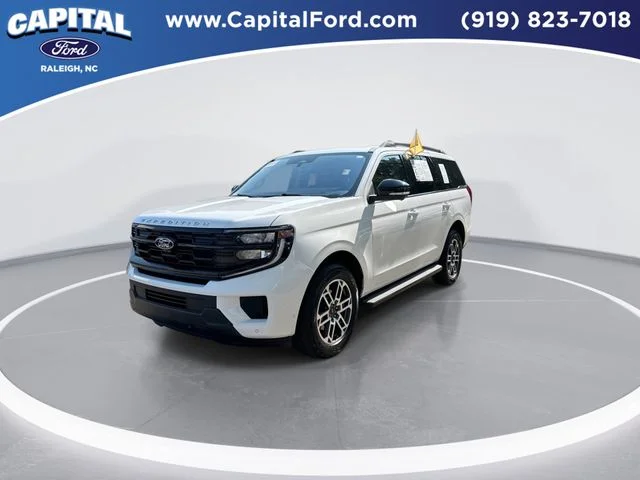 Used 2025 White Ford Active image 4