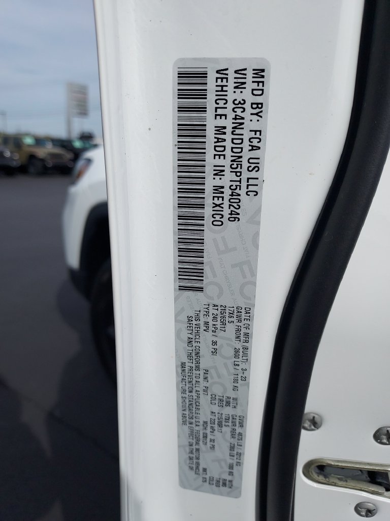 Used 2023 White Jeep Trailhawk image 24