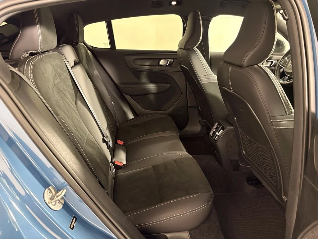 Used 2023 Blue Volvo Ultimate image 38