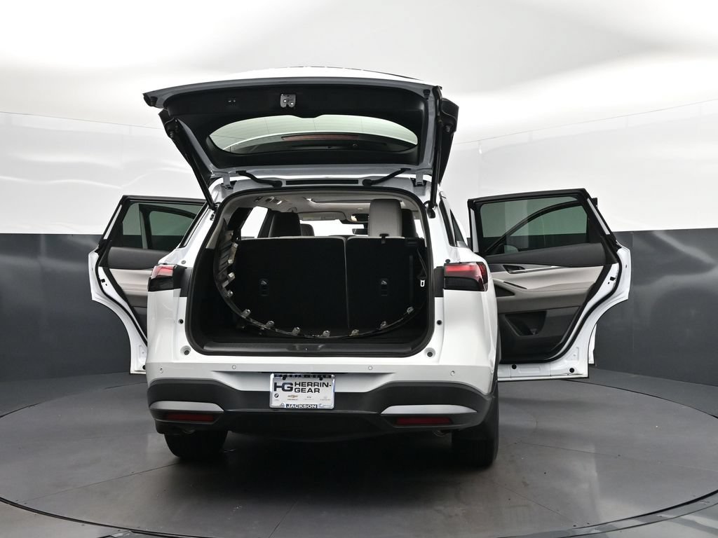 Certified Used 2026 White INFINITI PURE image 52