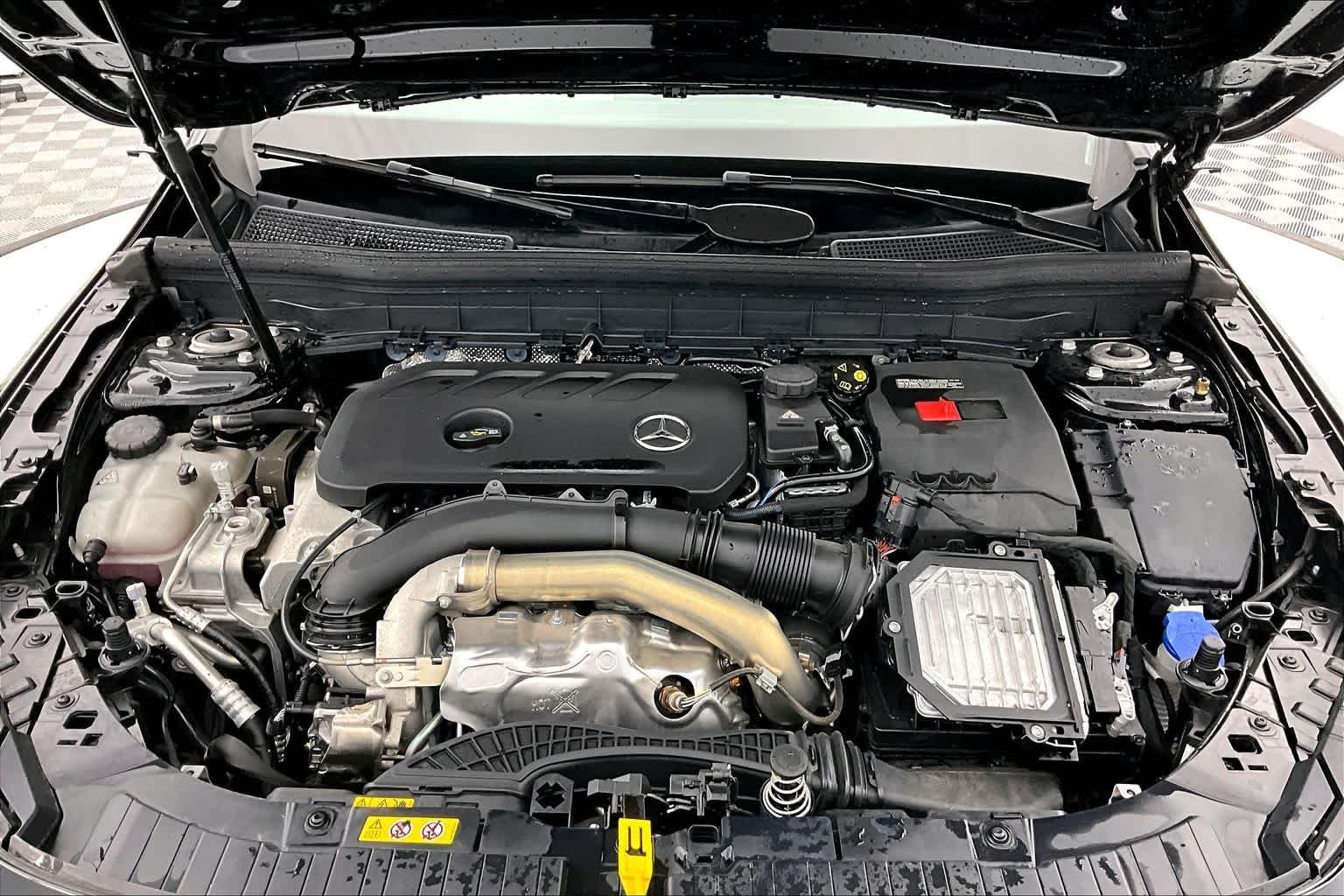 New 2026 Cosmos Black Metallic Mercedes-Benz GLB 250 image 9