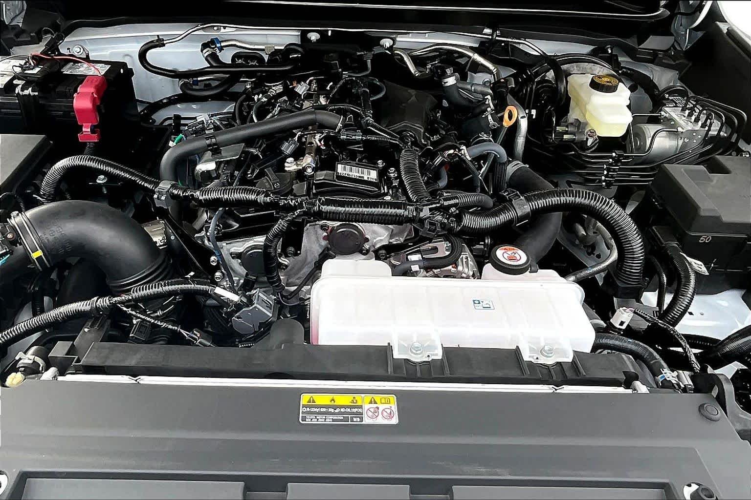 2025 Toyota Tacoma SR5 - Photo 16