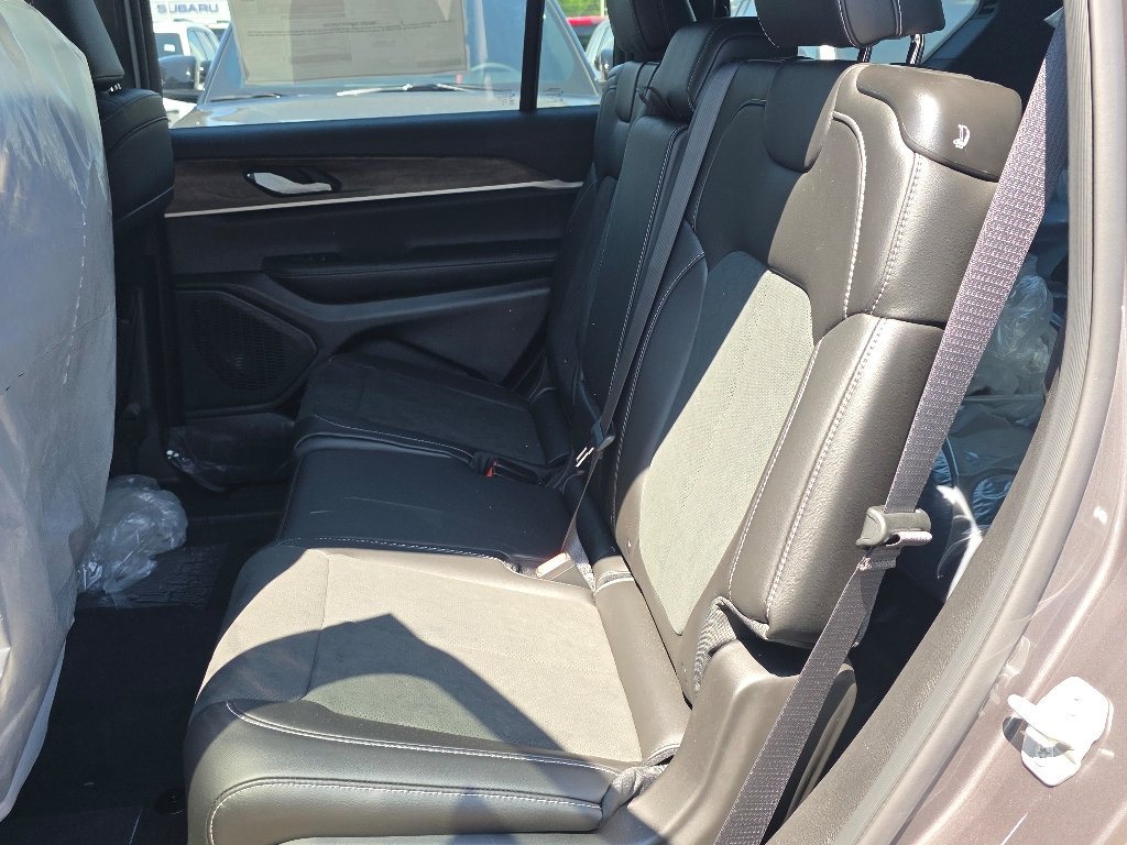 New 2026 Gray Jeep Altitude image 12