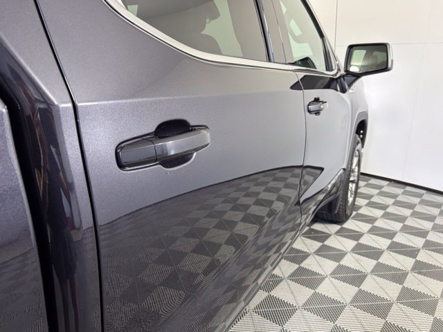 Certified Used 2022 TITANIUM RUSH METALLIC GMC SLE image 9
