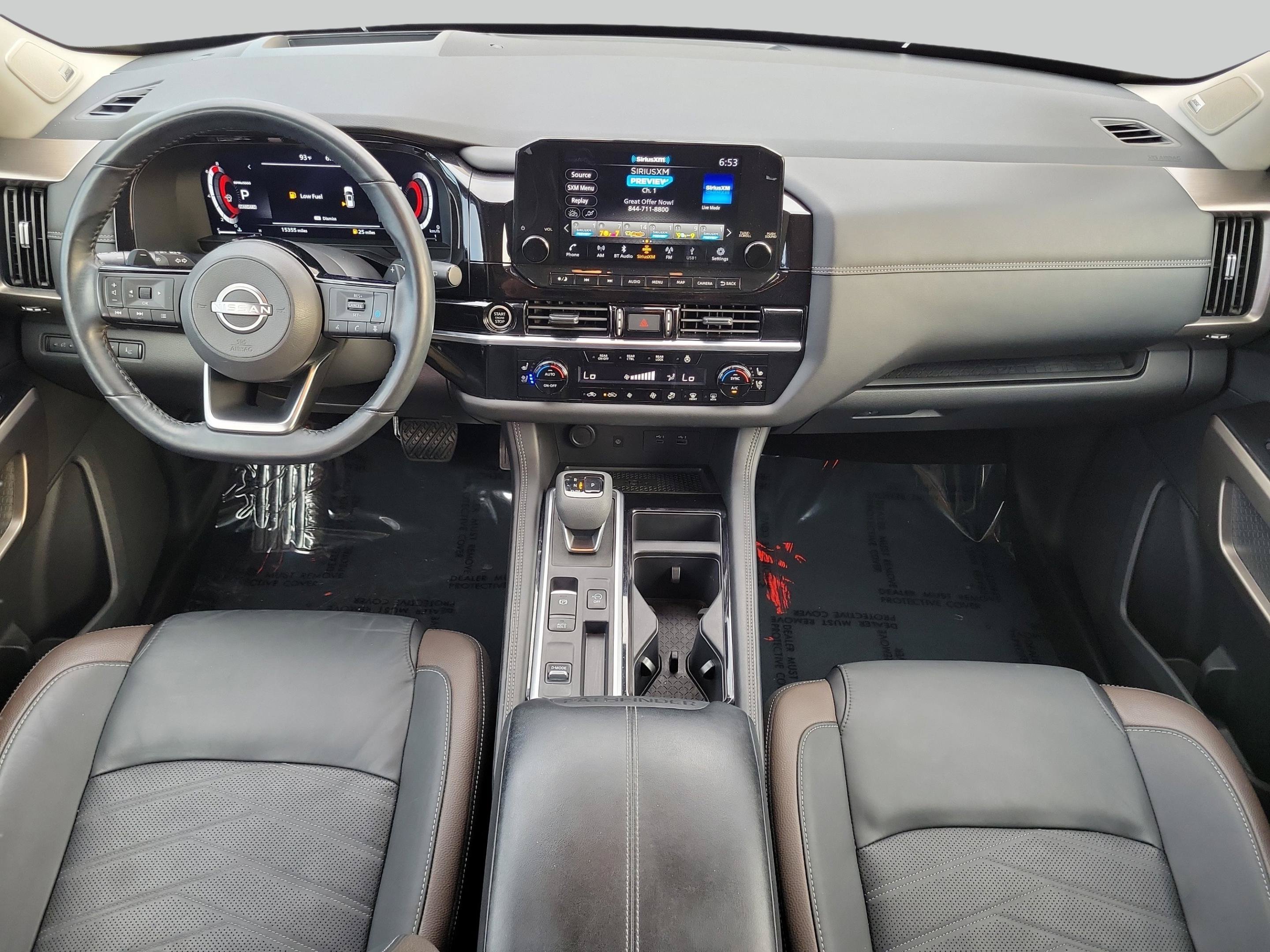 Used 2024 Obsidian Green Pearl Nissan Platinum image 14