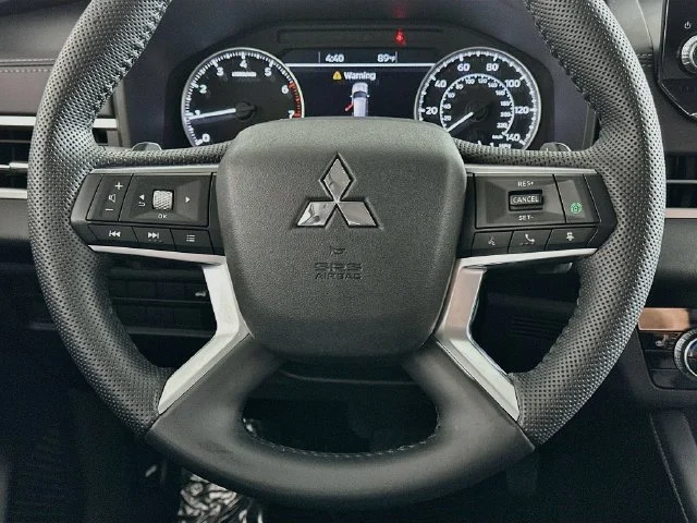 Certified Used 2023 Blue Mitsubishi SE image 13