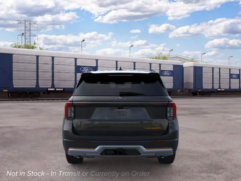 New 2026 Agate Black Metallic Ford Tremor® image 5