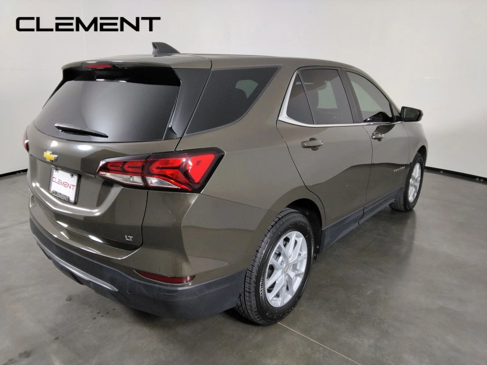 Used 2023 Brown Chevrolet LT image 4