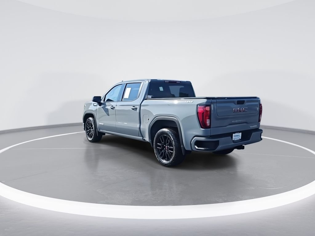 Used 2024 Gray GMC Elevation image 7