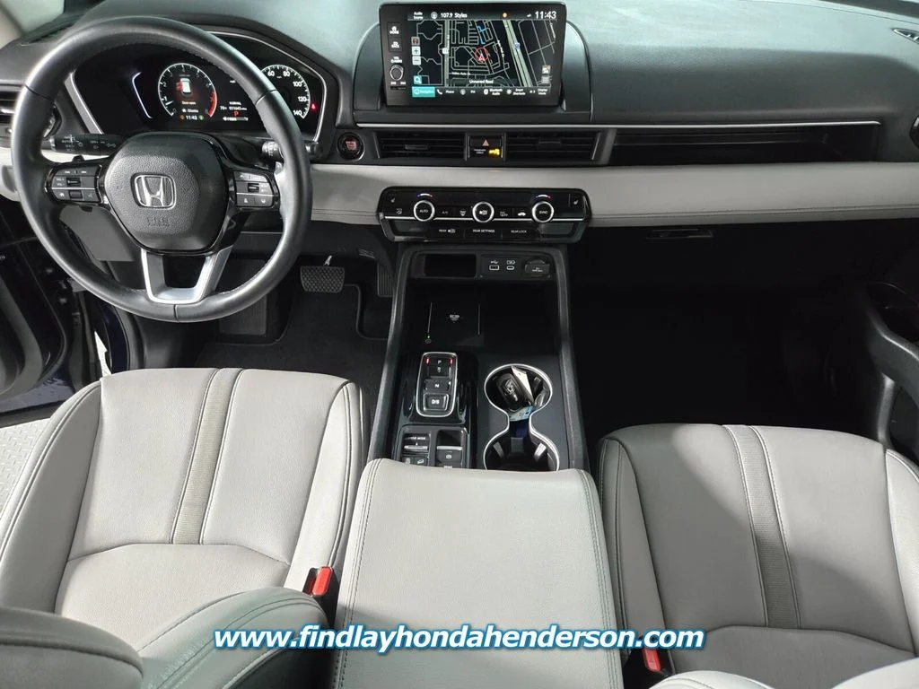 2025 Honda Pilot Touring - Photo 18