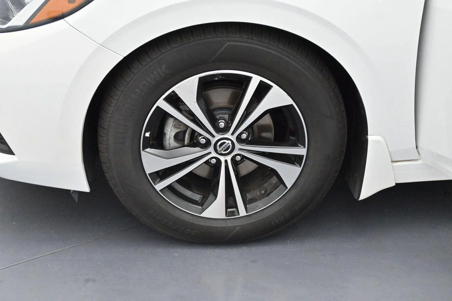 Used 2021 Aspen White Tricoat Nissan SV image 29